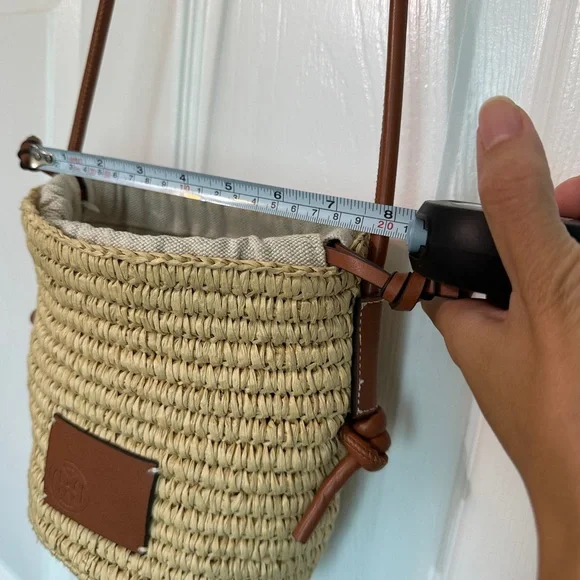 H&M Tan and Brown Woven Crossbody Bag - Picture 4 of 6